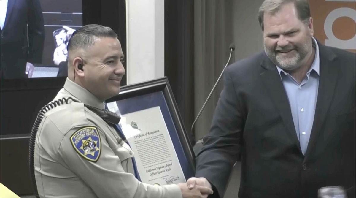 Goleta CHP Officer recognized for saving plane crash victims by City Mayor and Council Members